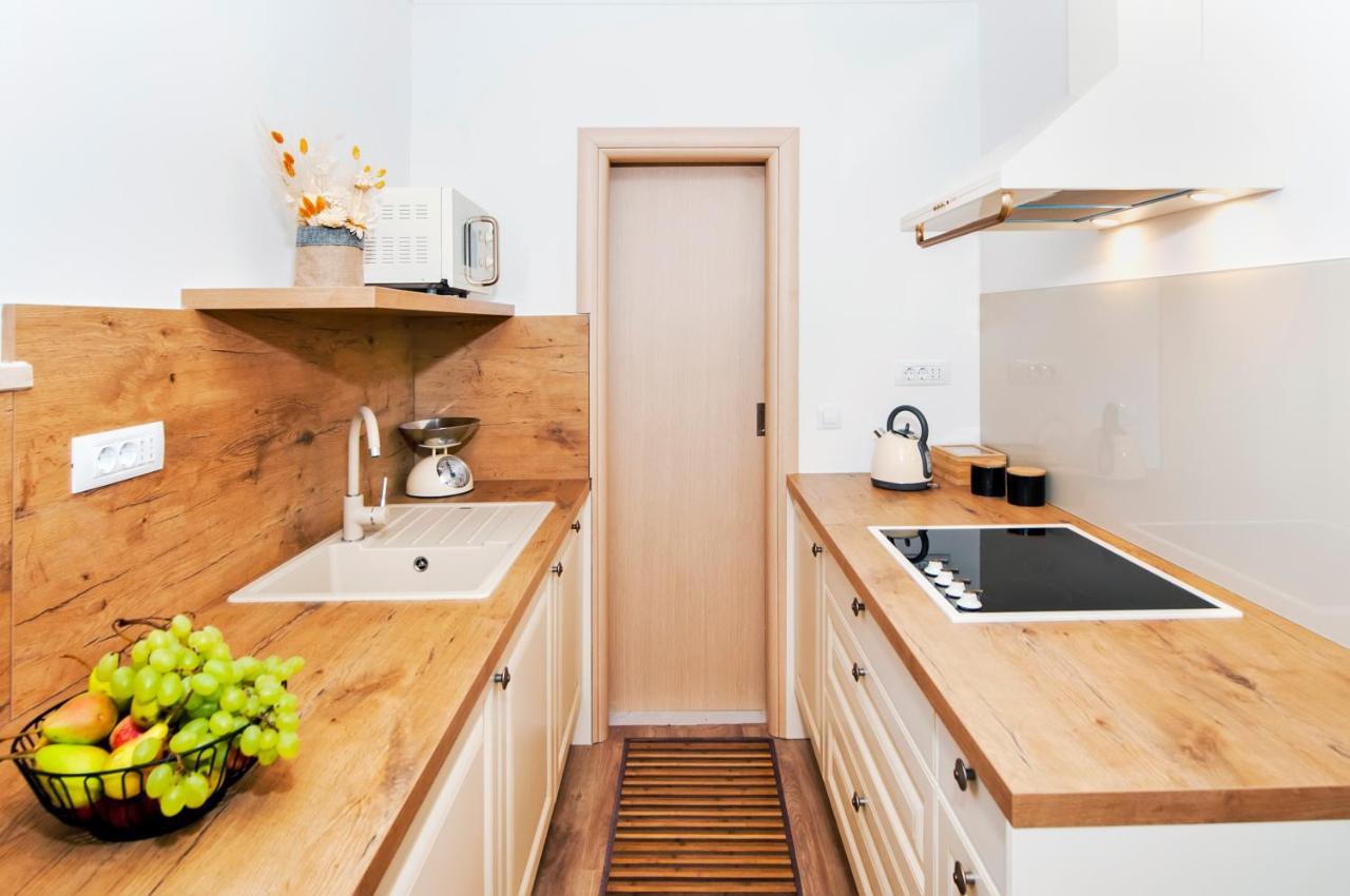Apartment Miral 로비니스코 셀로 외부 사진