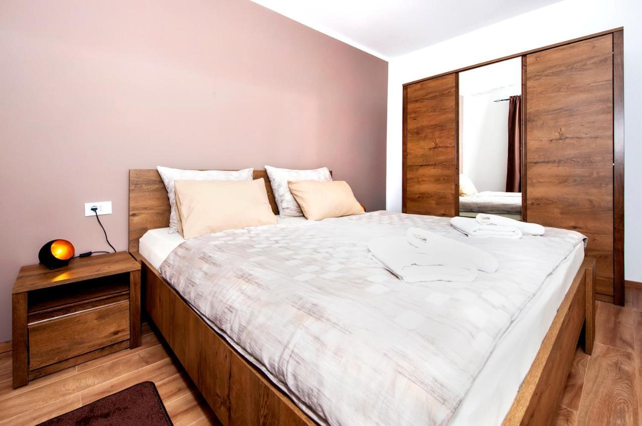 Apartment Miral 로비니스코 셀로 외부 사진